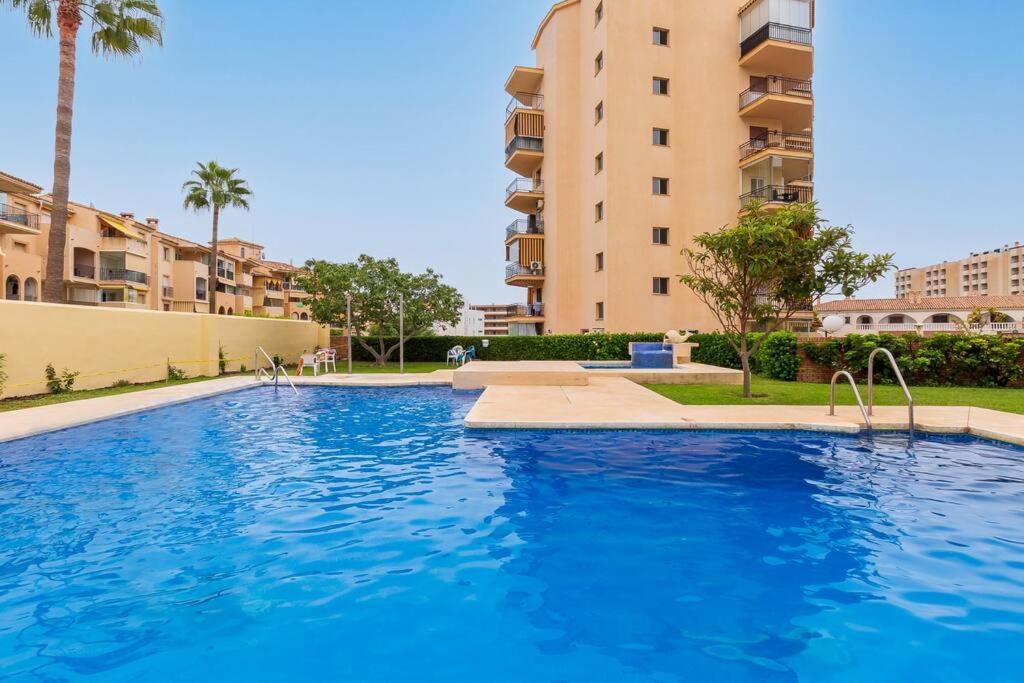 Santa Amalia 39 By Ivi Real Estate Apartment ตอร์เรโมลิโนส ภายนอก รูปภาพ